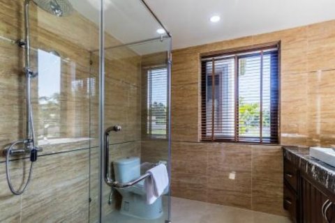 6 bedrooms Villa in Hua Hin, Thailand No. 95859 5