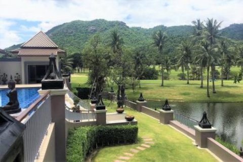 6 bedrooms Villa in Hua Hin, Thailand No. 95859 3
