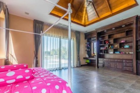 6 bedrooms Villa in Hua Hin, Thailand No. 95859 20