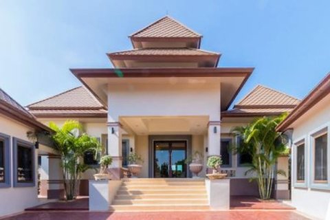 6 bedrooms Villa in Hua Hin, Thailand No. 95859 12