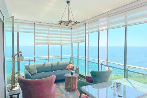 3 rooms Apartment in Kargicak, Turkey No. 127072
