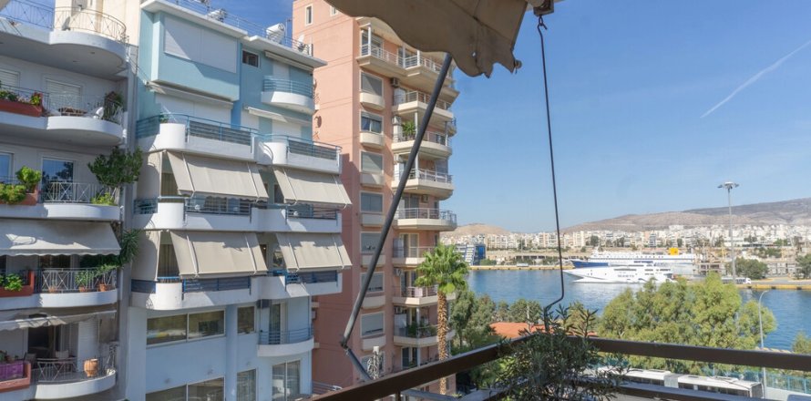 2 bedrooms Apartment in Piraeus, Greece No. 108890