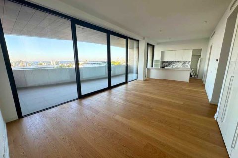 3 bedrooms Apartment in Germasogeia, Cyprus No. 76273 1