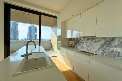 3 bedrooms Apartment in Germasogeia, Cyprus No. 76273 7