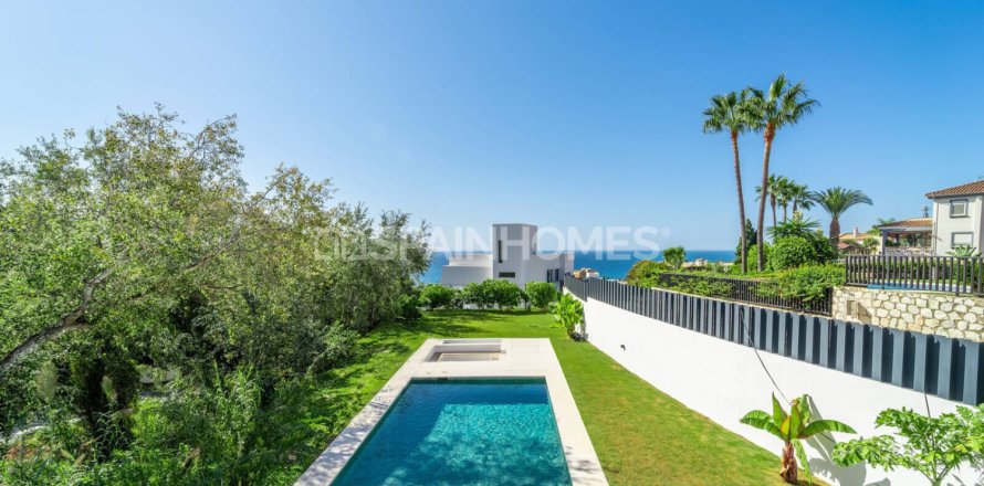 5 dormitorios Villa en Benalmádena, Spain No. 113118