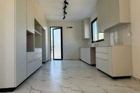 Дом с 3 спальнями в Агиос Тихонас, Кипр №81326 6