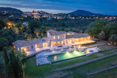 5 bedrooms Villa in Chateauneuf-Grasse, France No. 69062 27