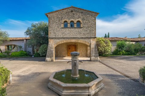 5 bedrooms Villa in Chateauneuf-Grasse, France No. 69062 23