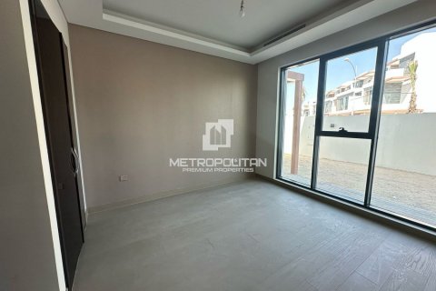 4 bedrooms Townhouse in Hoa Cuong Nam, Vietnam No. 94540 7