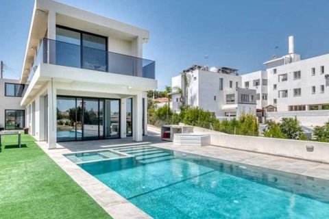 5 bedrooms House in Aradippou, Cyprus No. 101200 6