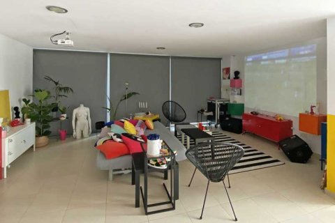 5 bedrooms Villa in Limassol, Cyprus No. 78950 5