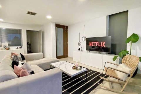 5 bedrooms Villa in Limassol, Cyprus No. 78950 1