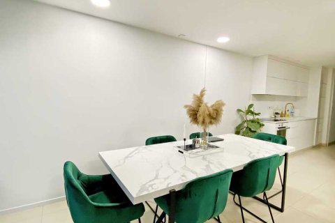 5 bedrooms Villa in Limassol, Cyprus No. 78950 3