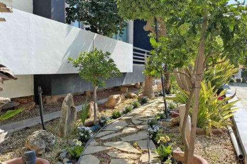 5 bedrooms Villa in Limassol, Cyprus No. 78950 2