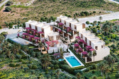 3 bedrooms Penthouse in Estepona, Spain No. 109928