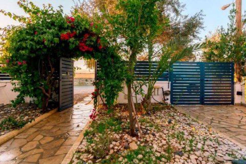 4 bedrooms Villa in Larnaca, Cyprus No. 105948