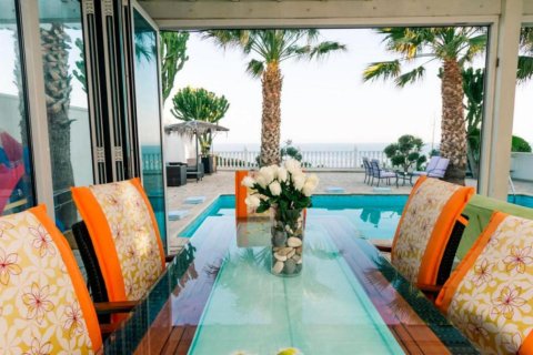 4 bedrooms Villa in Larnaca, Cyprus No. 105948 15