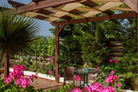 2 bedrooms House in Heraklion, Greece No. 77830 8