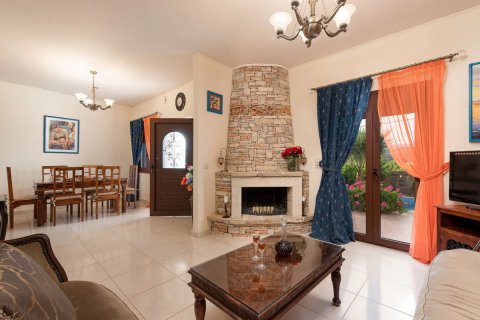 2 bedrooms House in Heraklion, Greece No. 77830 10