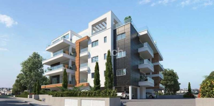 3 bedrooms Apartment in Kato Polemidia, Cyprus No. 79952