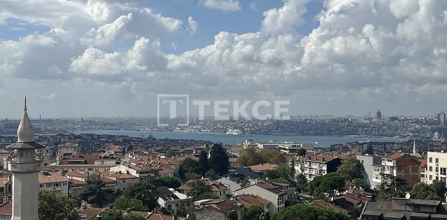 5 chambres Appartement à Istanbul, Turkey No. 129414