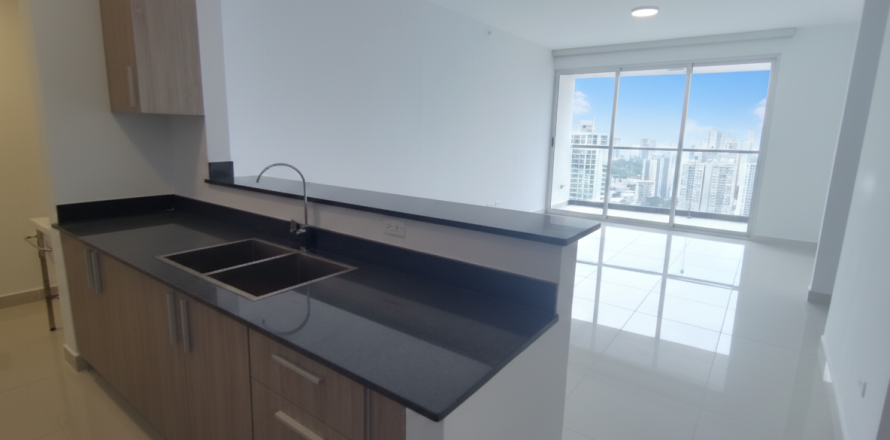 3 bedrooms Apartment in Panama City, Panama No. 110095