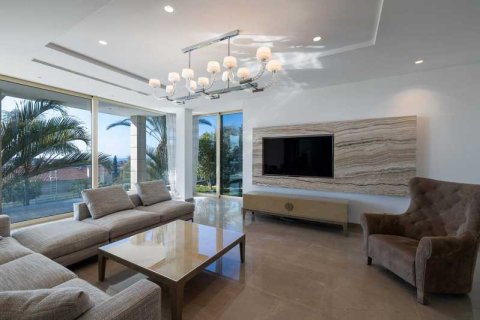 5 dormitorios Villa en Germasogeia, Cyprus No. 100790 3