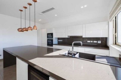 5 dormitorios Villa en Germasogeia, Cyprus No. 100790 9