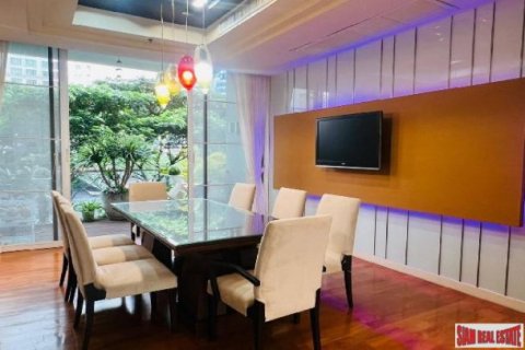4 bedrooms Apartment in Bangkok, Thailand No. 96287 14