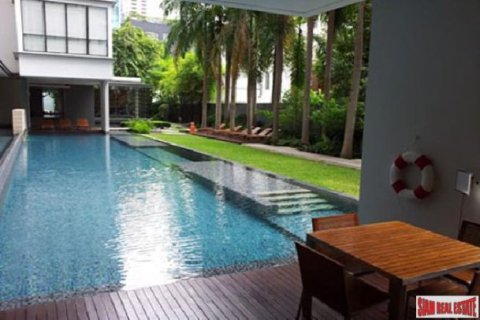 4 bedrooms Apartment in Bangkok, Thailand No. 96287 2