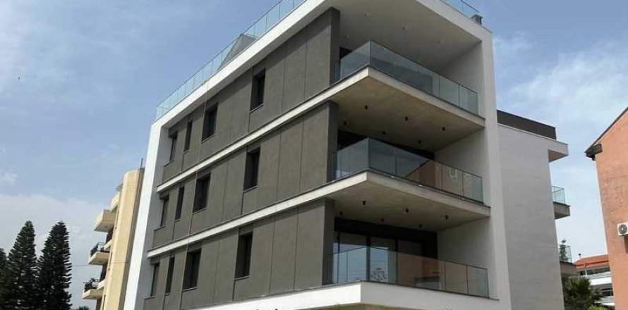 3 bedrooms Penthouse in Limassol, Cyprus No. 75861