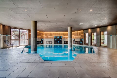 4 bedrooms Apartment in Les Belleville, France No. 100011 19