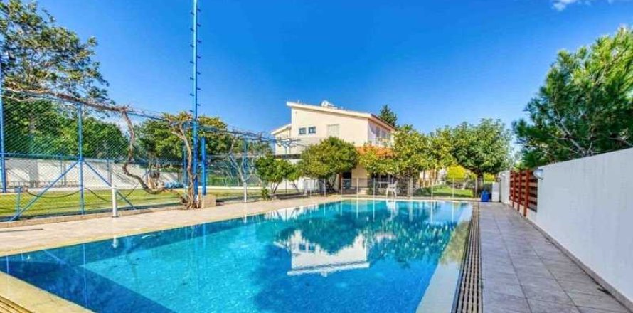 6 bedrooms House in Ayia Napa, Cyprus No. 30177