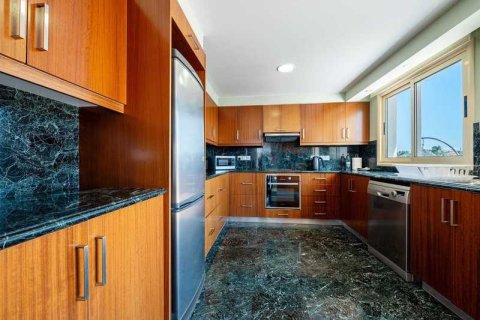 3 bedrooms Penthouse in Paphos, Cyprus No. 32904 9