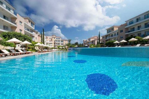 3 bedrooms Penthouse in Paphos, Cyprus No. 32904 1