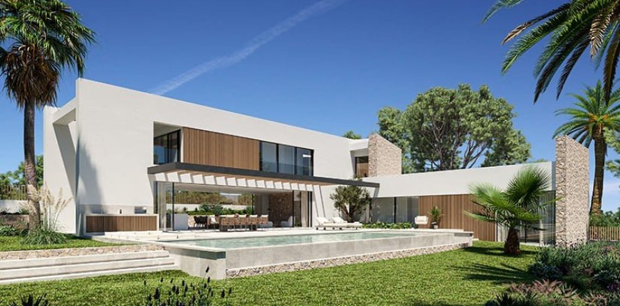 5 bedrooms Villa in Santa Ponsa, Spain No. 117569