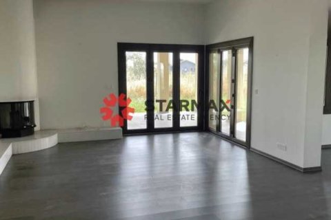 5 bedrooms House in Nisou, Cyprus No. 82662 3