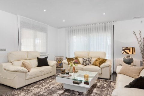 5 bedrooms Villa in Giao Chau, Vietnam No. 85949 11