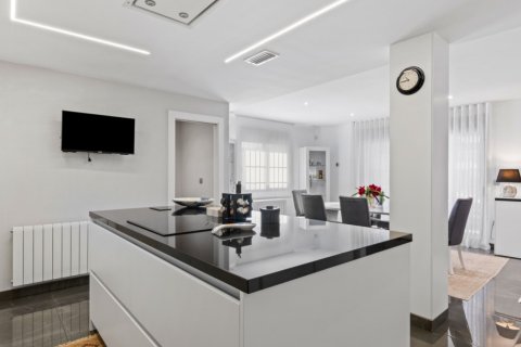 5 bedrooms Villa in Giao Chau, Vietnam No. 85949 10