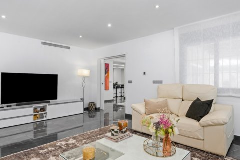 5 bedrooms Villa in Giao Chau, Vietnam No. 85949 14