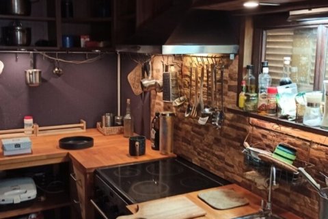 Дом с 3 комнатами в Салоники, Греция №108005 5