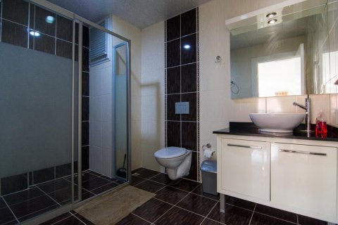 3 bedrooms Penthouse in Tri Phuong, Vietnam No. 13375 2