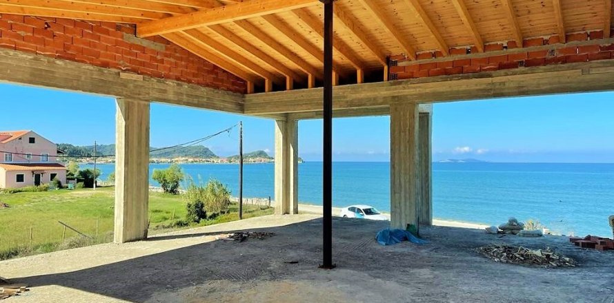 2 rooms Building in Corfu, Greece No. 55826