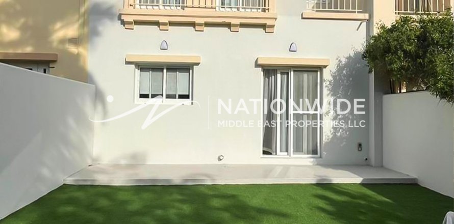 2 bedrooms Townhouse in Dubai, UAE No. 117890
