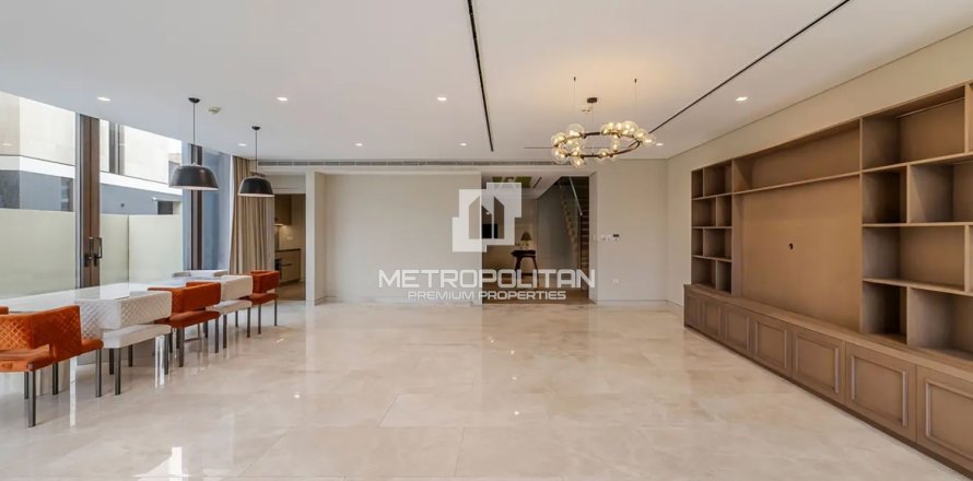 5 bedrooms Villa in Tay Dang, Vietnam No. 93460