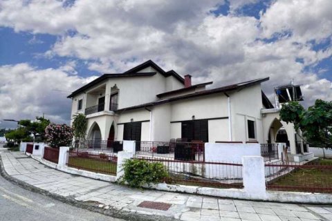 4 dormitorios House en Strovolos, Cyprus No. 31652 3