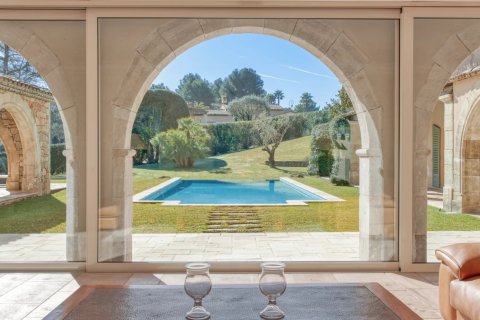 5 bedrooms Villa in Mougins, France No. 80624 2