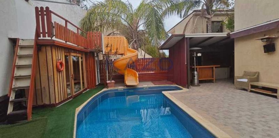 4 dormitorios House en Limassol, Cyprus No. 83097