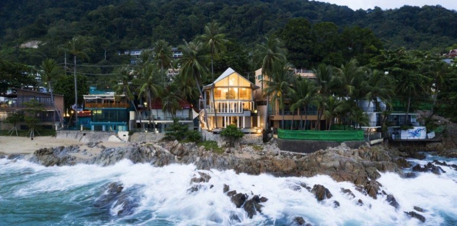 3 bedrooms Villa in Patong, Thailand No. 97314