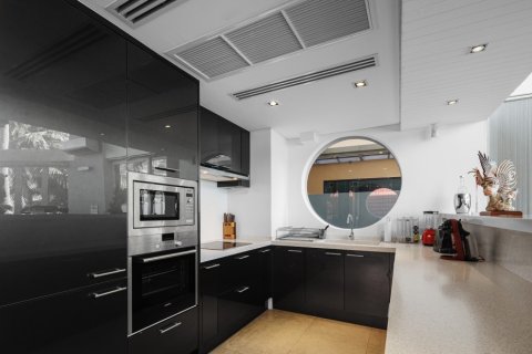 3 bedrooms Villa in Patong, Thailand No. 97314 14